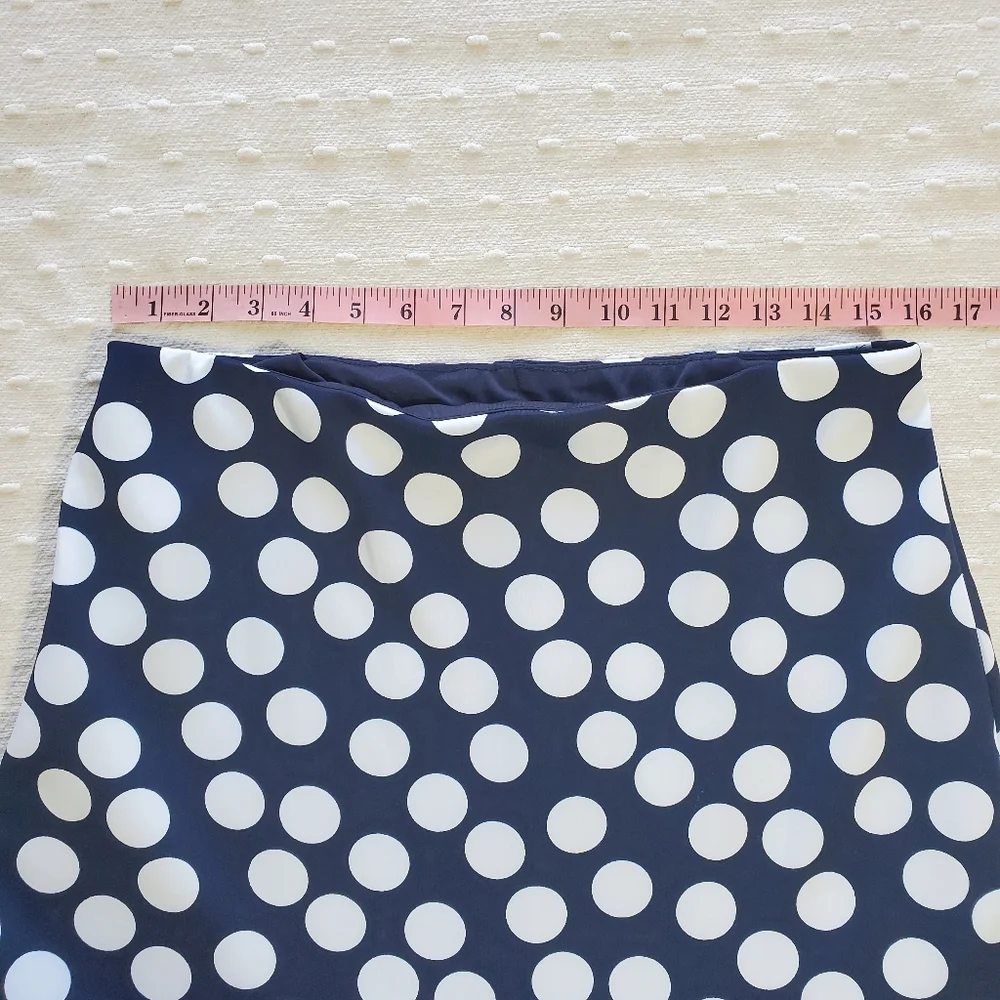 New‎ York&Company 7th AVENUE Blue Polka Dot  size L skirt